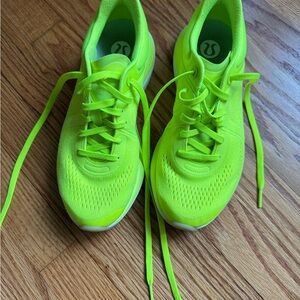 lululemon athletica Green Athletic Shoes Modern Design